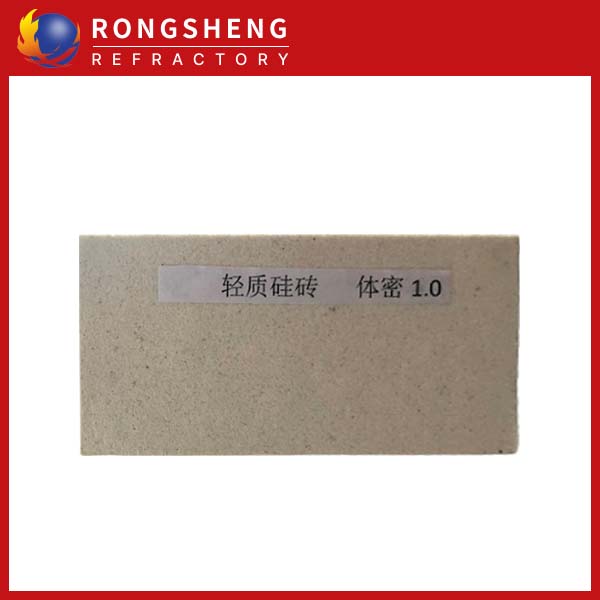 Lightweight silica insulation bricks
