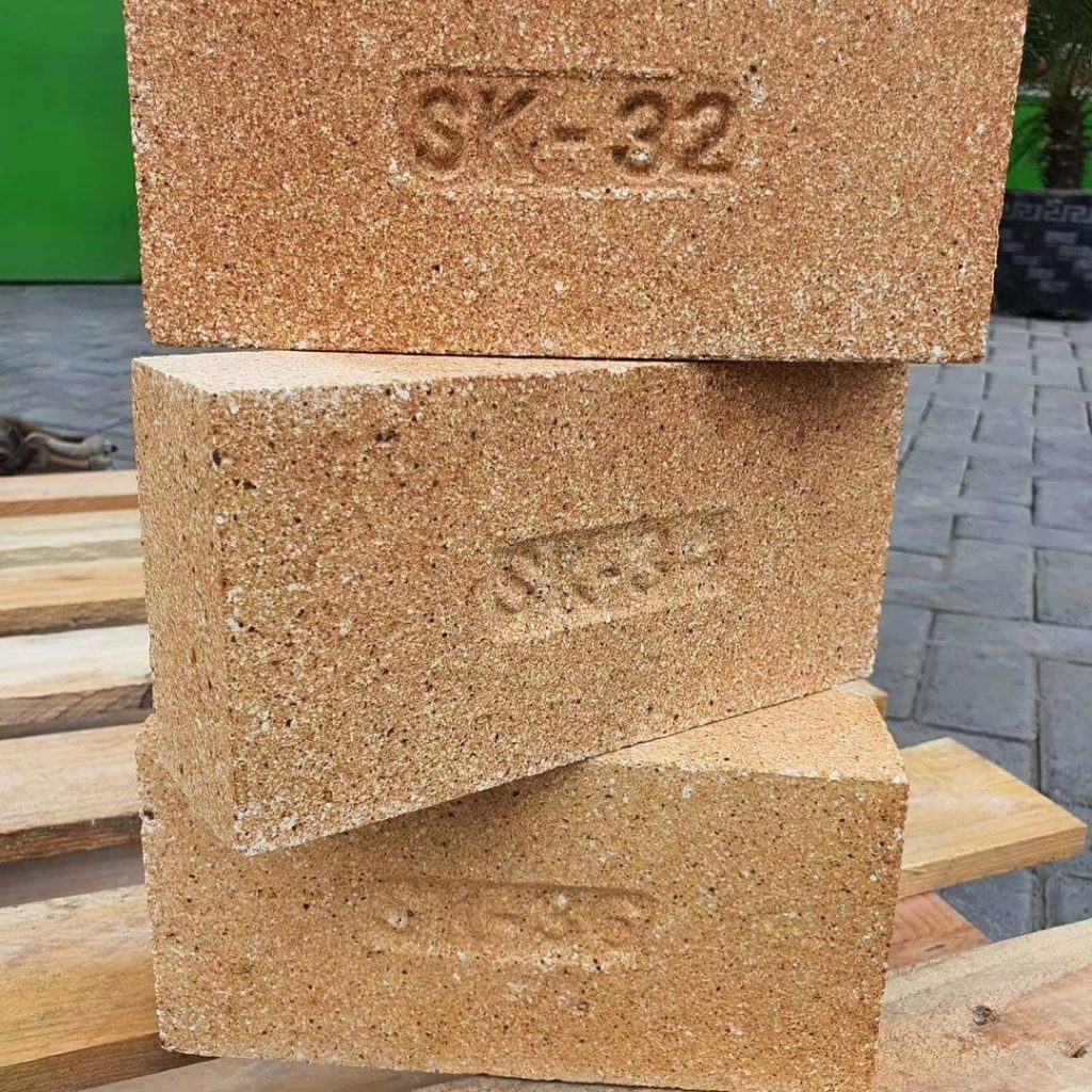 Ladrillos de arcilla refractaria SK32