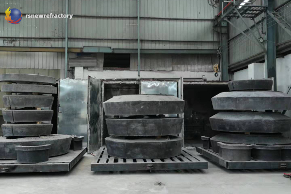 furnace cover refractory materials