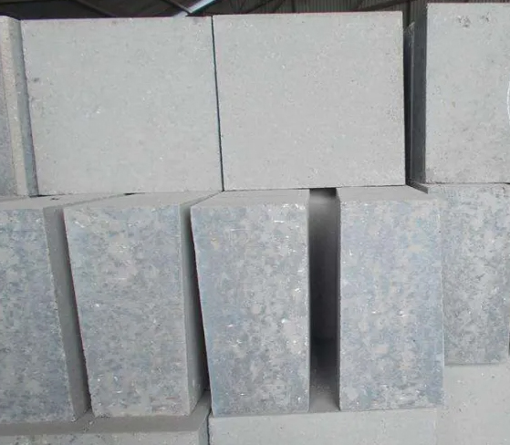 phosphate wear-resistant brick